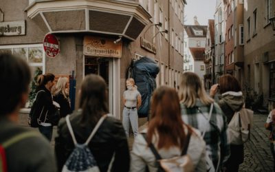 Mit Stadtführung in die Bergsporthütte
